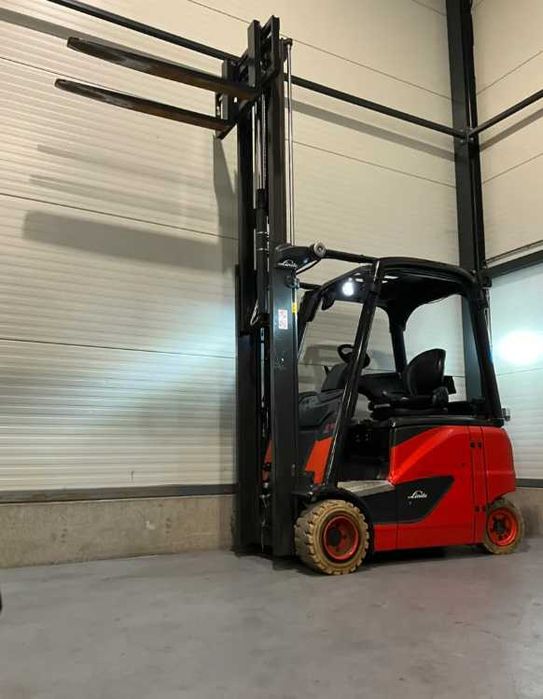 Empilhador Elétrico LINDE 2T