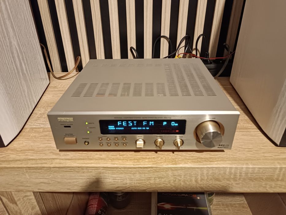 Amplituner Denon DRA-F100