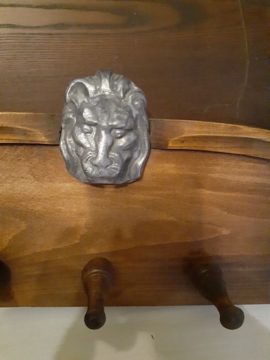 Вішалки в хорошому стані