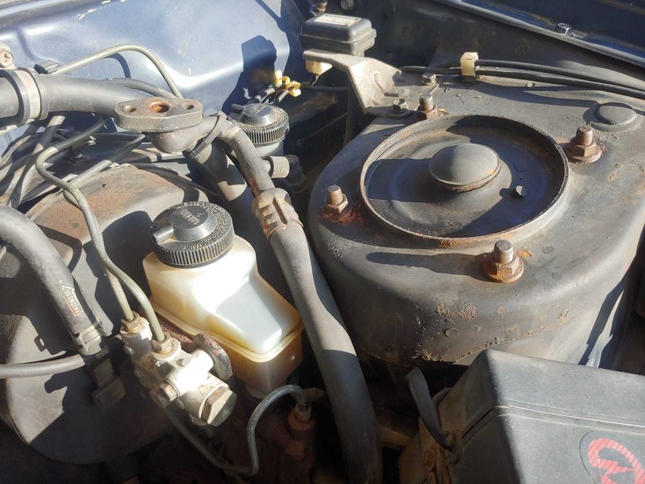 Mazda 929.2.2i.1988.