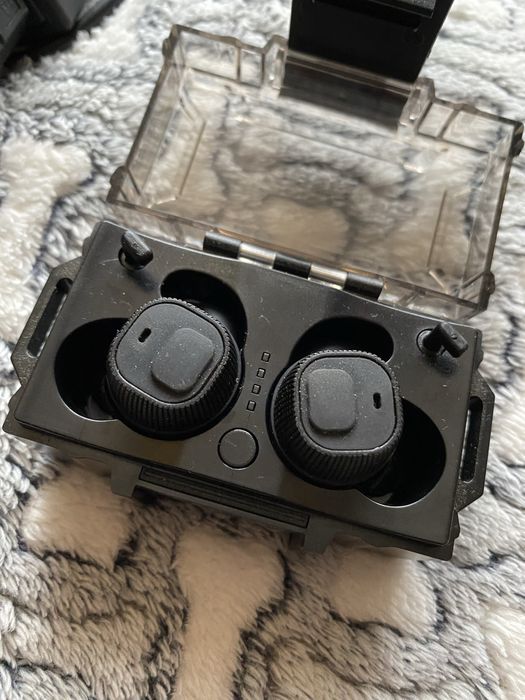 elektroniczne ochronniki słuchu marki Burrel