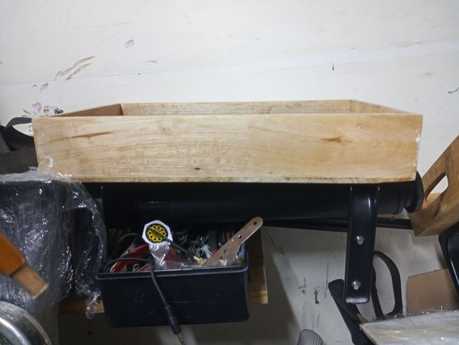 Półki drewniane wiszace np.do kuchni