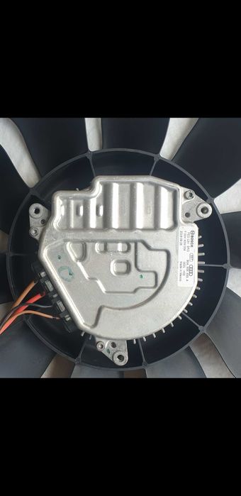 Мотор вентилятора (без крильчатки) радіатора Audi Q5 80A 2019