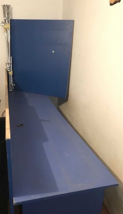 ДСП плита 2,5м окреме робоче місце з дверми (продавця, оператора)