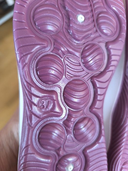Buty damskie bardzo wygodne