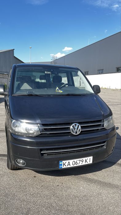 Продам Volkswagen Multivan 2011 року випуску