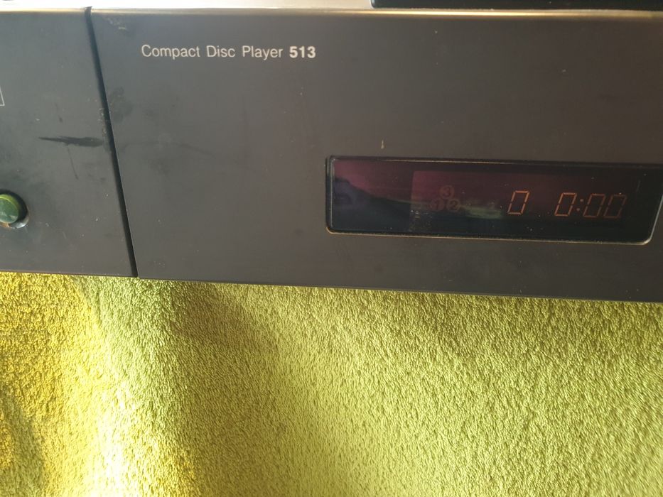 NAD 513 odtwarzacz CD + pilot.