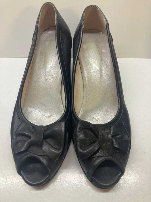 Sapatos Pretos de Salto Alto com Laço (Nº 36)