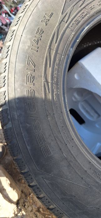 Резина зимняя 255/65/17