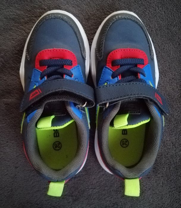 Buty sportowe rozmiar 26