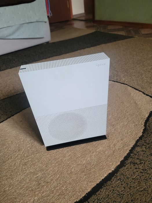 Xbox one s игровая приставка