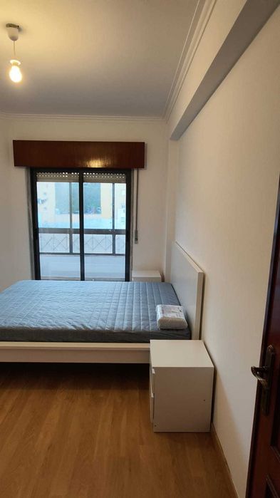 Quartos Para Arrendar em Queluz