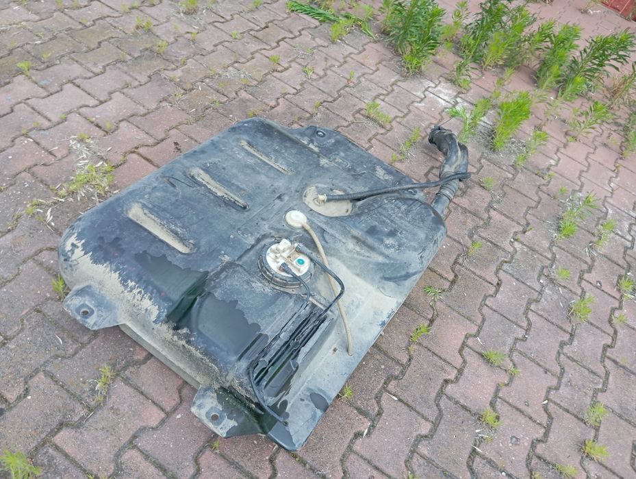 Zbiornik bak paliwa Trafic Vivaro 1,9 CDTI DTI Diesel Kompletny