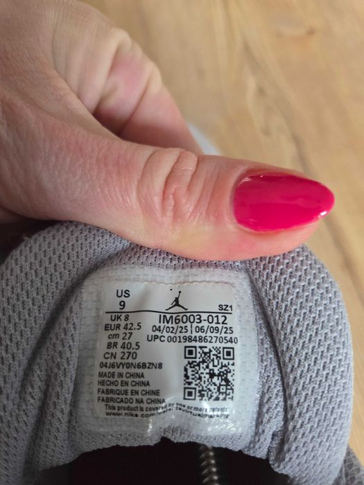 Buty Nike Jordan rozm. 42.5. Szare zamszowe