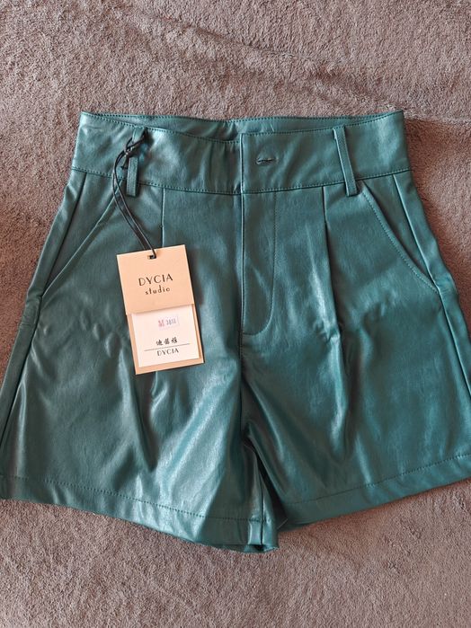 Шорти з еко-шкіри