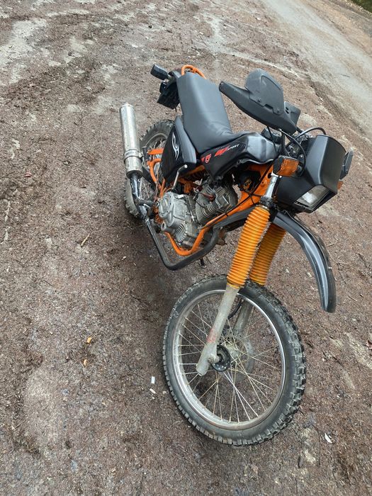 Мотоцикл Ктм    .