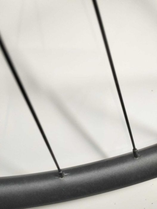 Roda traseira 12 V Crest / Shimano / Dt Swiss