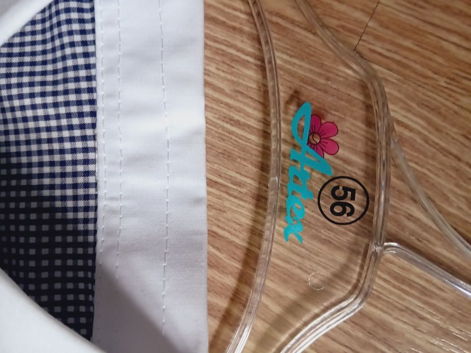 NOWY Komplet koszulobody, spodnie granatowe 56 + materiałowe buciki 10