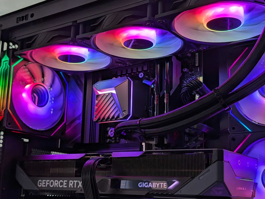 NOWY Gamingowy Komputer Ryzen 7 7800X3D | RTX 5070 12GB 32GB DDR5/1TB