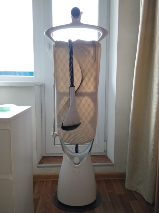 Відпарювач PHILIPS ComfortTouch GC557