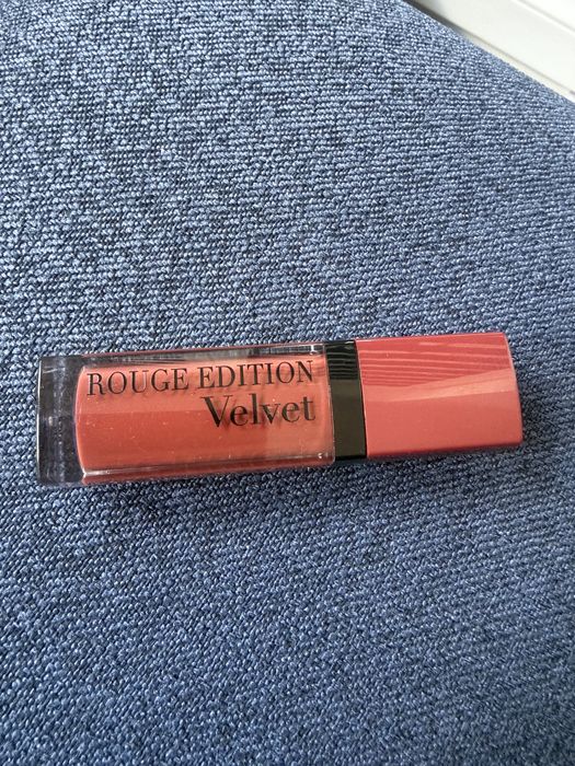 Pomadka do ust Bourjois