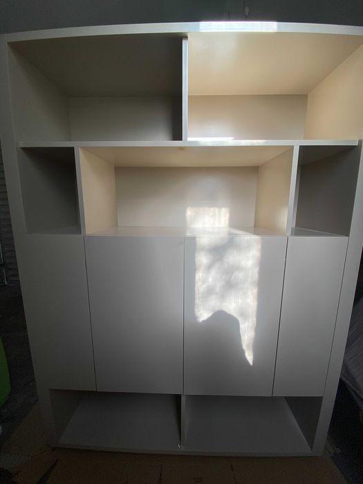 Móvel de apoio TV e Livros modelo único