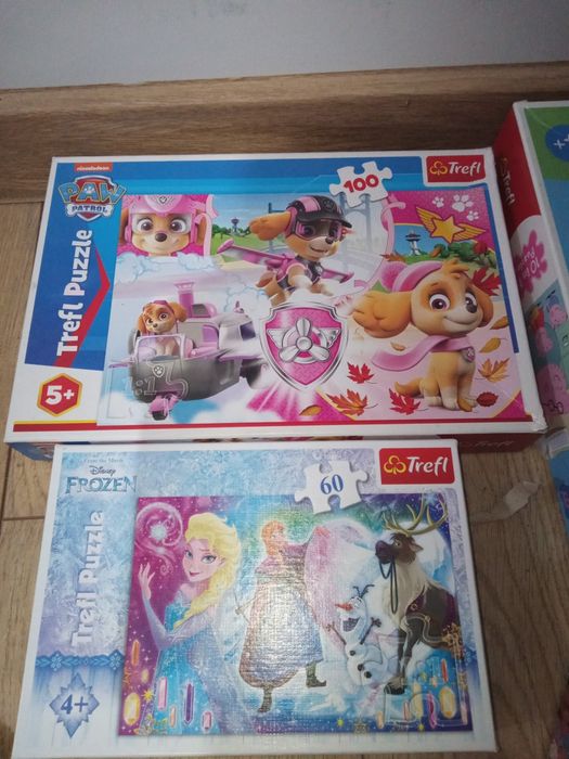 Zestaw puzzli 7 ze opakowań