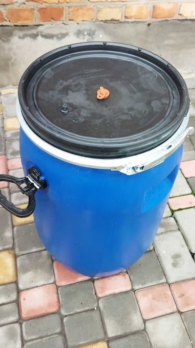 Пластиковая бочка 60л.