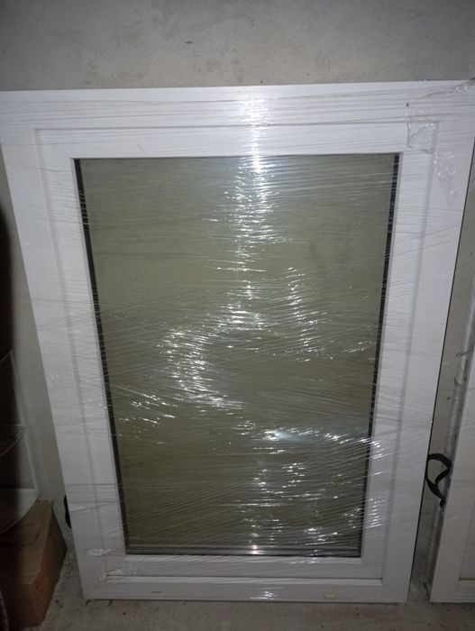 Продам вікно металопластикове Rehau.