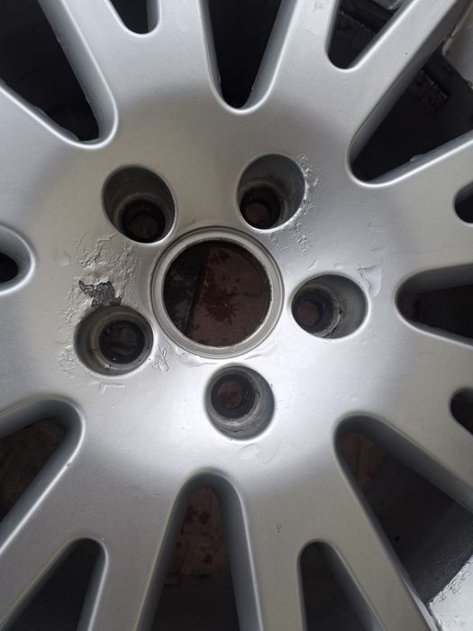 Диски r17 Ronal ( Audi ) J7×17 H2