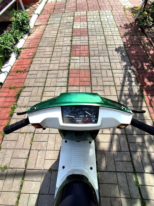 Скутер Yamaha mint