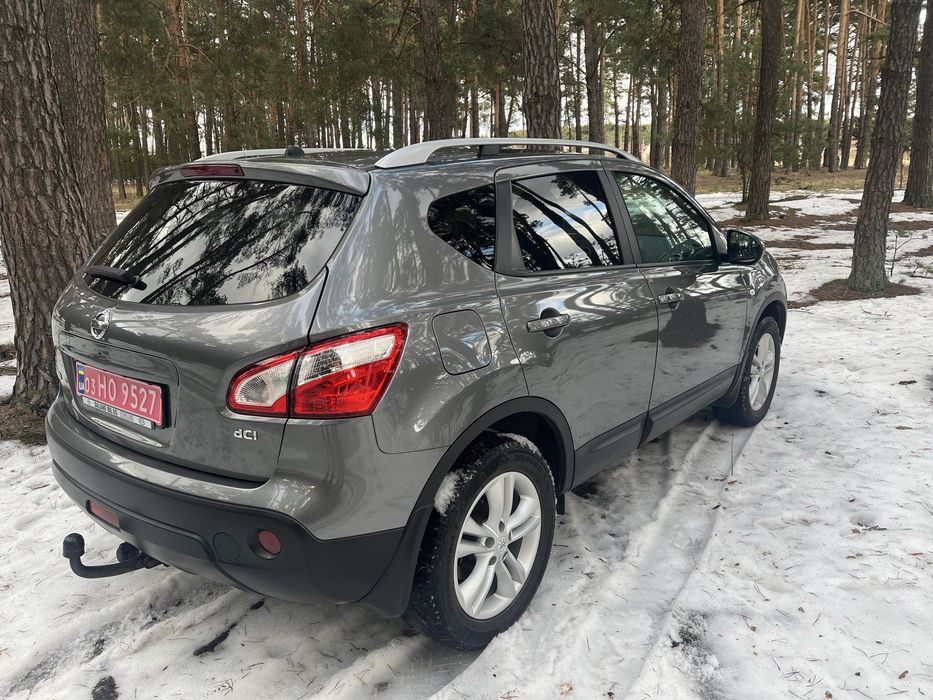 NISSAN Qashqai 2012