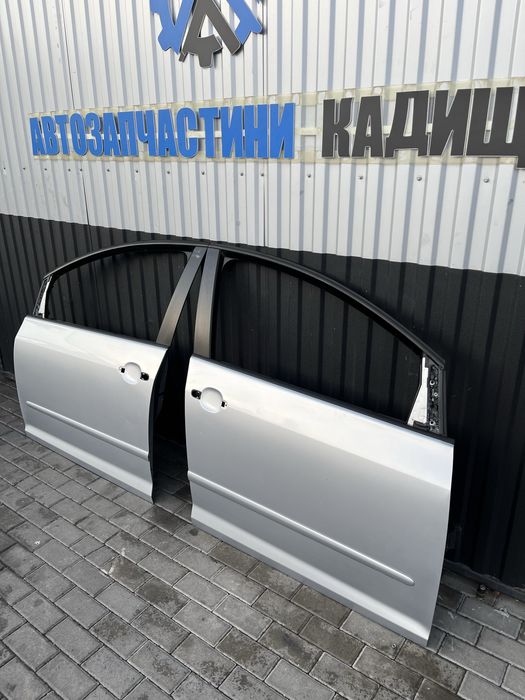Дверь/двері перед праві ліві гольф 5 +/golf plus golf 6+