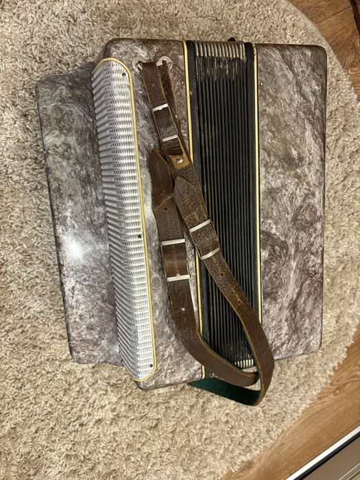 Баян «Восток».