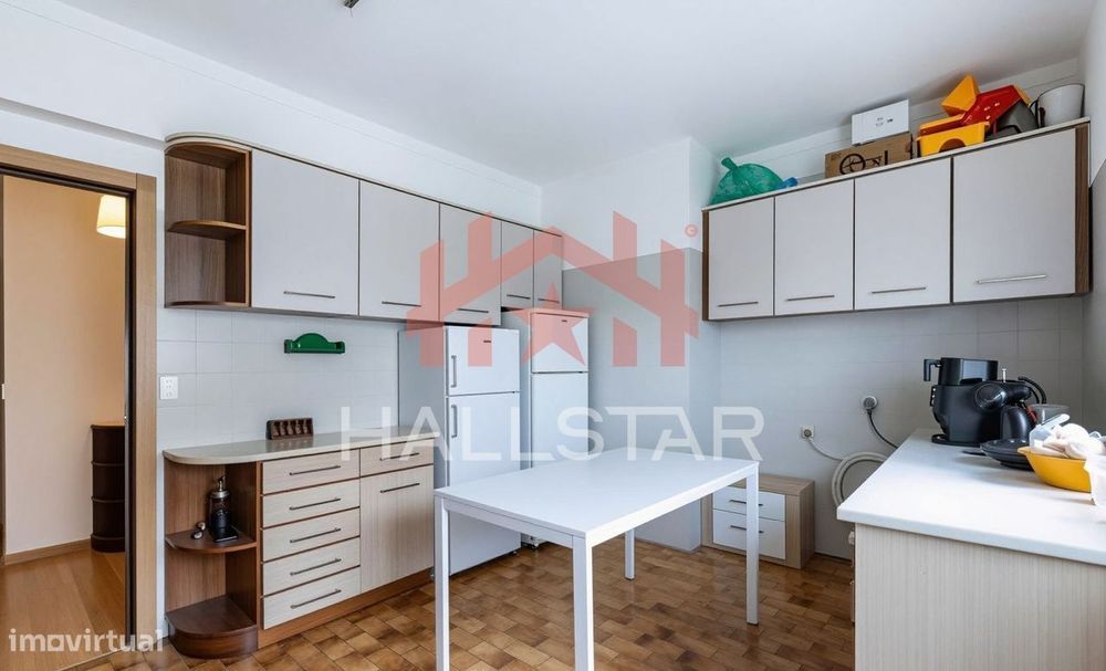 Apartamento T4 / Investimento / Cruz d’Areia