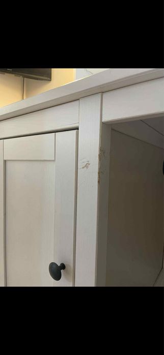 Na sprzedaż białe biurko z nadstawką .