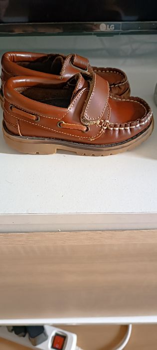 Calçado menino usado em bom estado