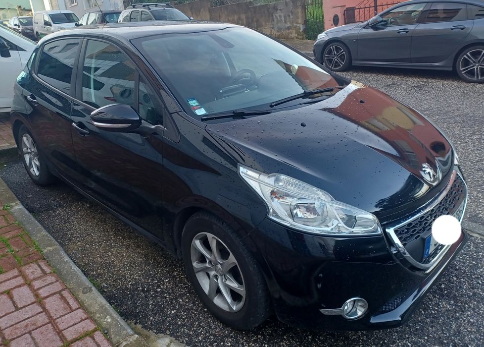 Peugeot 208 1.2 85cv c/ Garantia