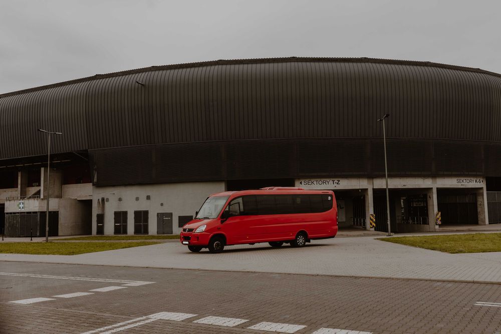 GH BUS Przewóz osób Tychy: transport, wynajem busów