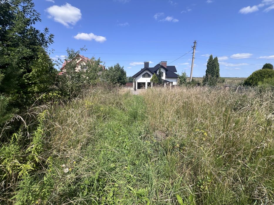 Продаж землі під житлову забудову в Підгородньому