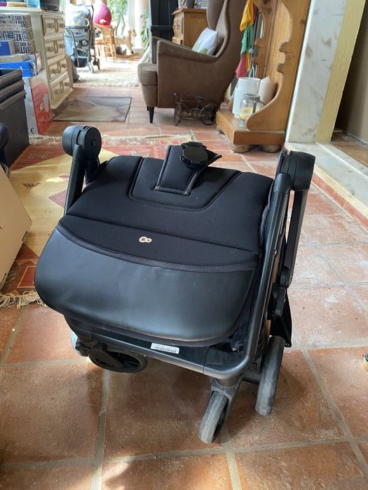 Carrinho de bebé