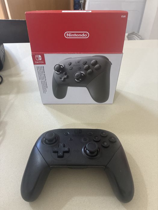 Nintendo Switch Pro Controller