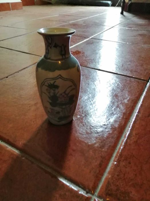 jarra antiga tons de azul