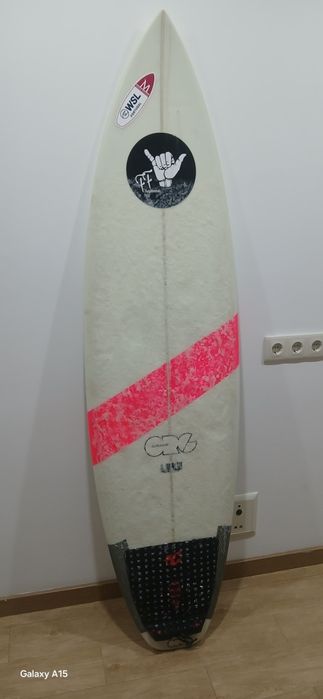 Prancha de surf + Capa + Quilhas FCS + Fato de surf BILLABONG 4:3