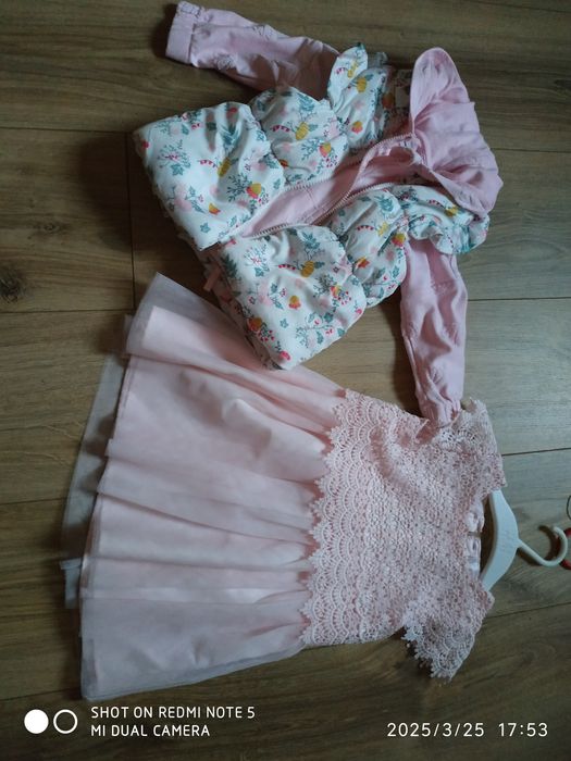 Zestaw ubranek rozmiar 74 bluza kamizelka bezrekawnik i sukienka