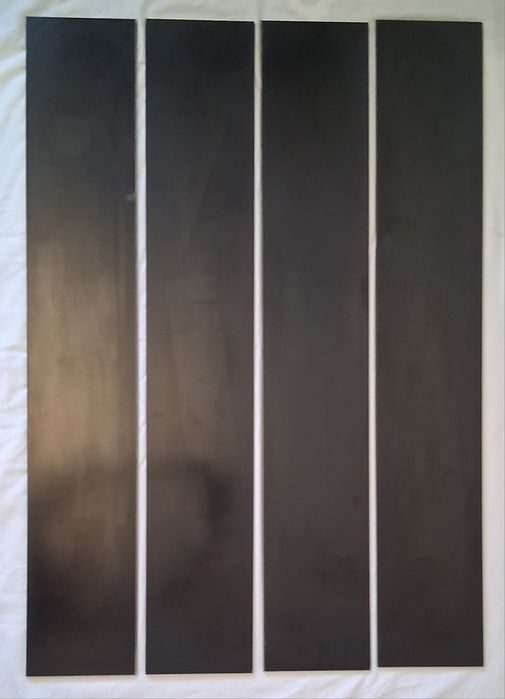Conjunto de 4 Prateleiras Flutuantes em Vidro Escuro (90 cm)

Descrição: