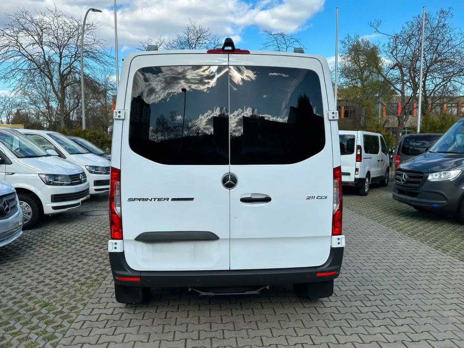 Mercedes-Benz Sprinter      2021