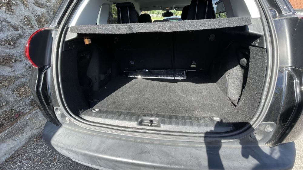 Peugeot 2008,  1.6 BlueHDi  2017 - 11.900€  132,339km