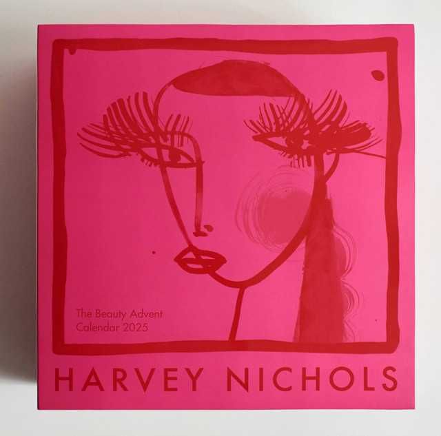Лише ОДИН в наявності набів від бренд-магазину Harvey Nichols London- Beauty and Fragrance Advent Calendar - вмісткістю на  £1200
