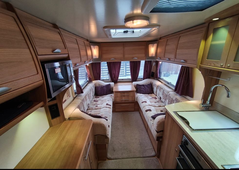 Причіп-дача Bailey Unicorn Seville